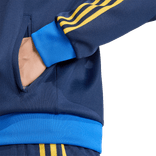 JZ2753_4_APPAREL_On Model_Detail View 2_transparent